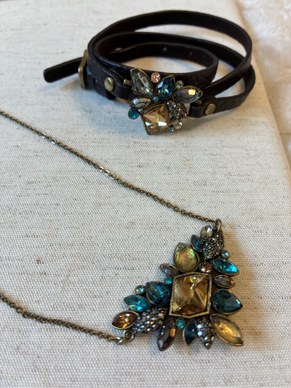 Chloe + Isabel Sunset on the Seine Necklace Bracelet Set Retired $100 Retail